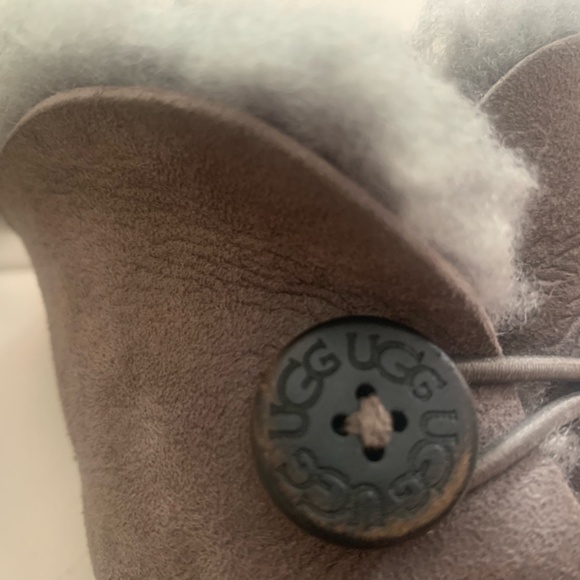 UGG Australia Authentic Size 8 Toddler Winter Snow Boots Leather Girl Pair - Picture 3 of 4